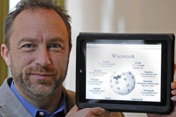 Le fondateur de Wikipedia Jimmy Wales