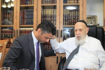 L’ambassadeur des Emirats en Israël a rendu visite au rabbin de Shaas
