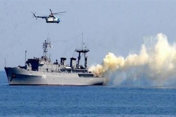 Ces dernières années, les forces navales iraniennes ont accru leur présence dans les eaux internationales pour sécuriser les routes navales et protéger  les pétroliers contre les pirates