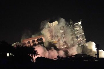 L'immeuble effondré en Floride démoli  dimanche 4 juillet