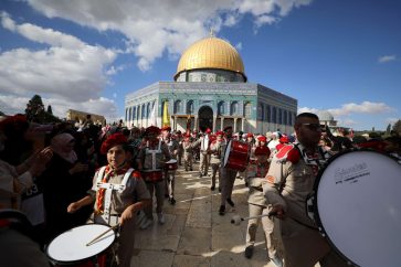 Des milliers de Palestiniens ont célébré le mardi, l'anniversaire du Prophète Mohammad (S) dans la mosquée AlAqsa.