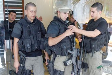 Il a été constaté que l'ennemi israélien a réussi à infiltrer un certain nombre de travailleurs d'ONG au Liban.