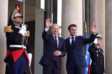 Emmanuel Macron et Olaf Scholz avant un entretien à l'Elysée,
le 26 Octobre 2022.