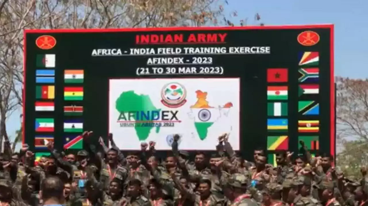 Réunion de représentants des forces terrestres de l'Inde et des pays africains dans la ville de Pune (ouest).