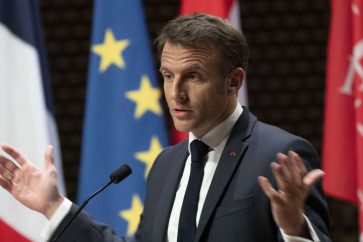 Le président français Emmanuel Macron, lors d'une visite au Pays Bas le 11 avril 2023. (AP Photo/Peter Dejong)