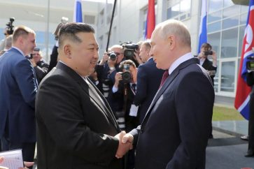 La visite du dirigeant nord-coréen en Russie « se poursuit encore quelques jours »