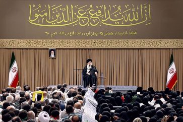 L'Ayatollah Khamenei rencontre un groupe de vétérans et d'activistes dans le domaine du djihad et de la résistance à Téhéran, le mercredi 25 septembre 2024. (leader.ir)