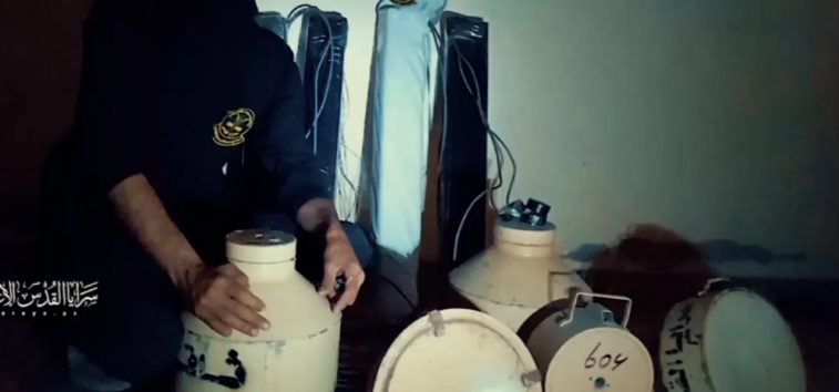 <a href="https://french.manartv.com.lb/3331539">Vidéo de &laquo;&nbsp;l’opération composée&nbsp;&raquo; de Chouja’iya : un tunnel lui avait été confectionné en 3 jours. « Les soldats israéliens n’ont pas réagi ! »</a>